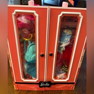 Barbie closet and assorted clothes